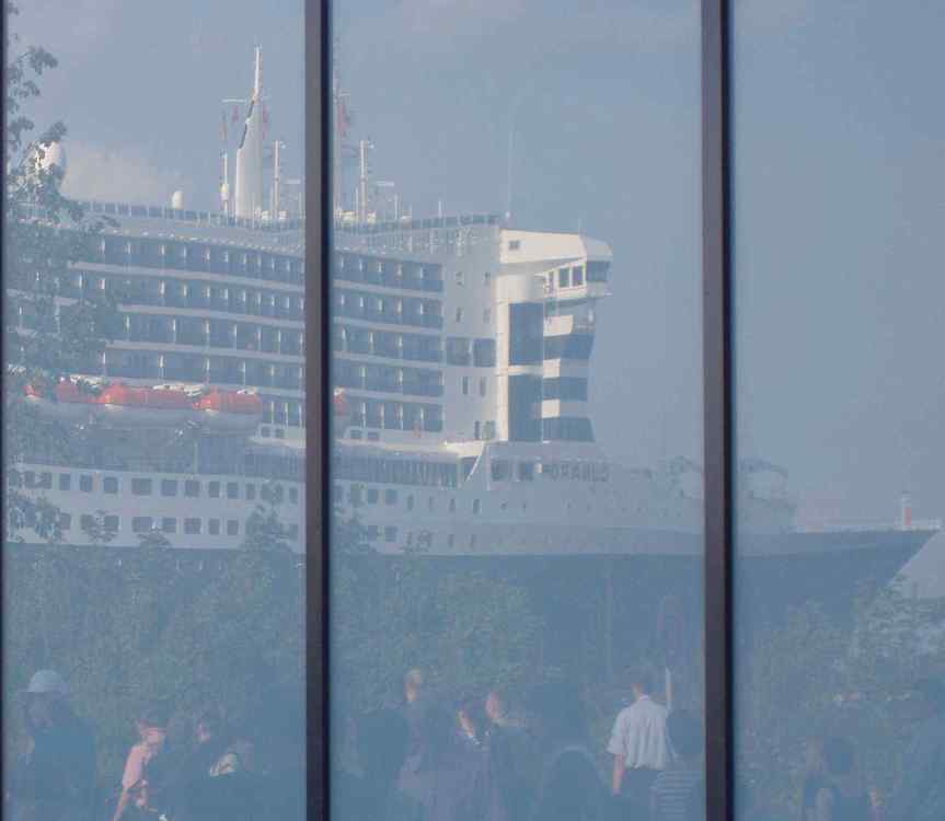 Queen Mary 2 from Cunard at Hamburg
